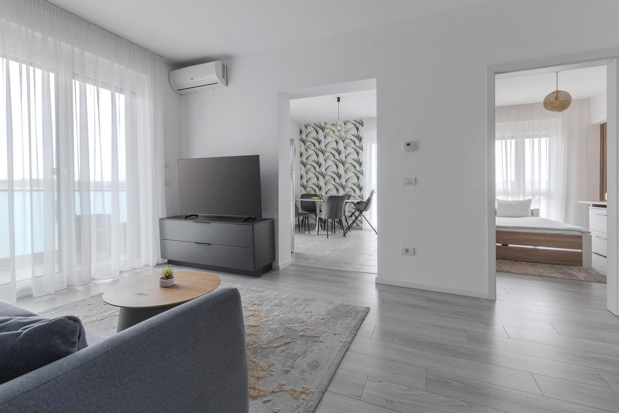 Rosewood Gold Apartment Oradea Exterior photo